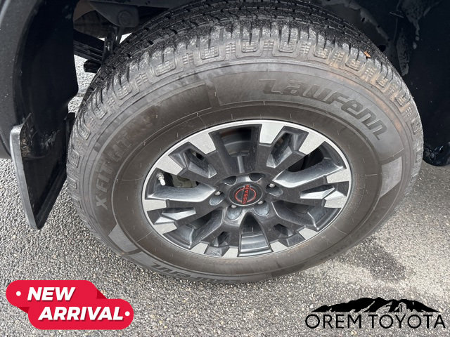Used 2023 Nissan Titan PRO-4X w/ Pro-4x Convenience Package image 15