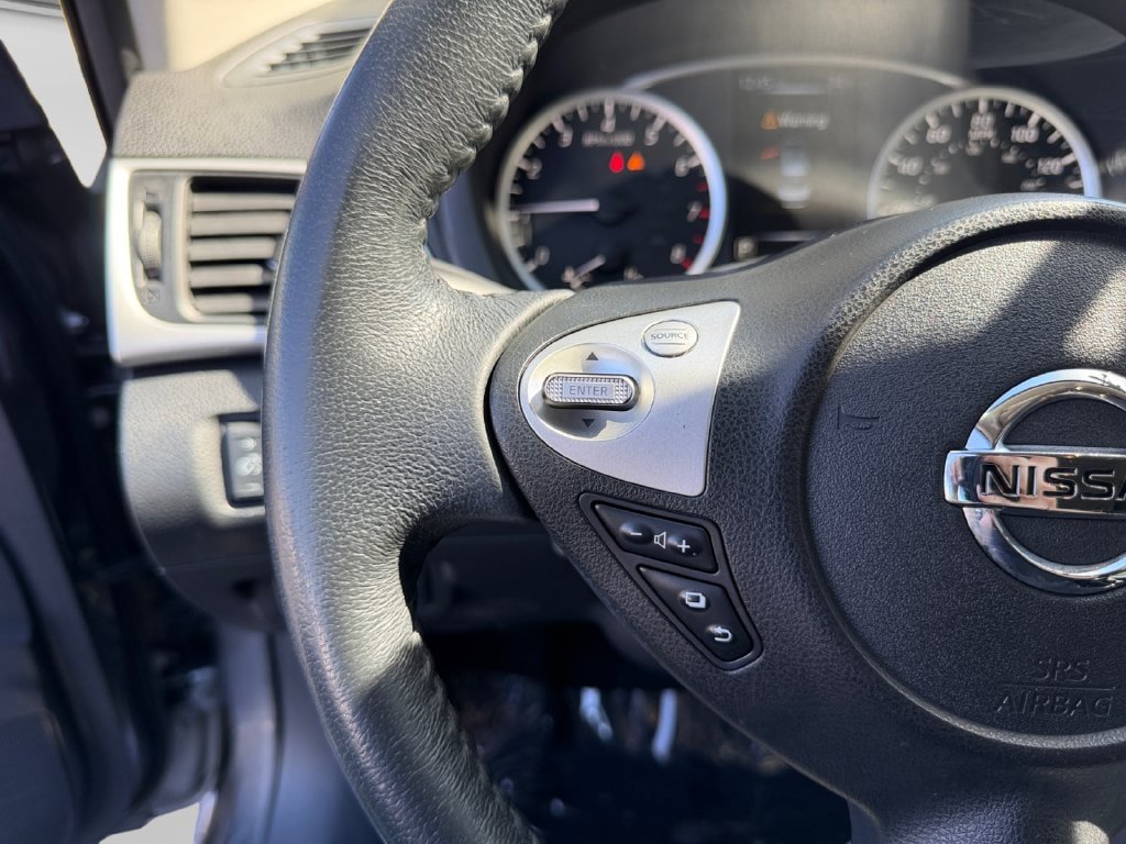 Used 2016 Nissan Sentra SV FWD image 31