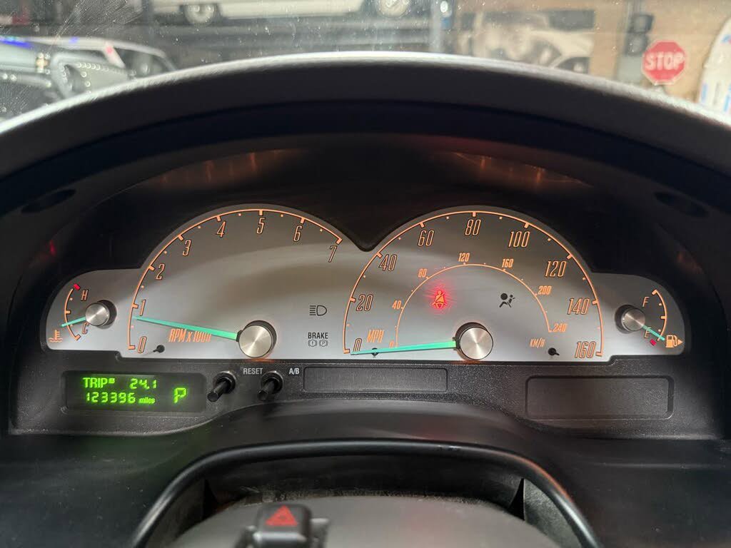 Used 2002 Ford Thunderbird RWD image 18
