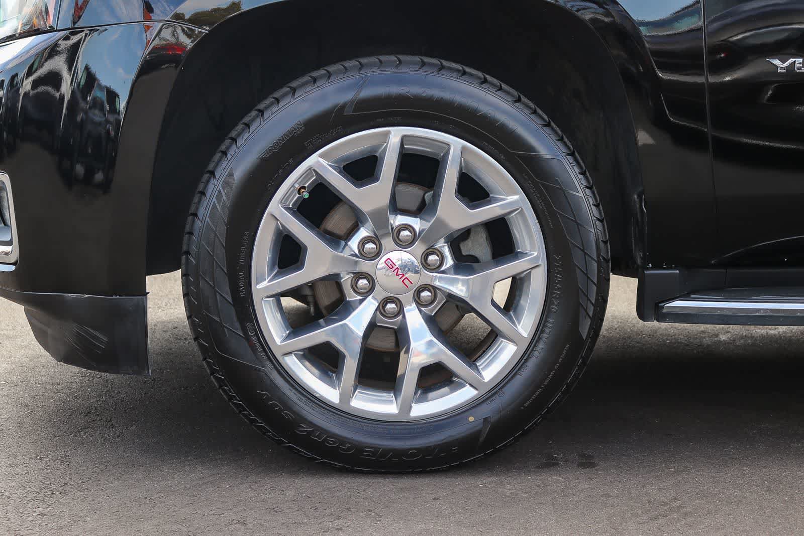 Used 2018 GMC Yukon XL SLT w/ Open Road Package AWD/4WD image 10