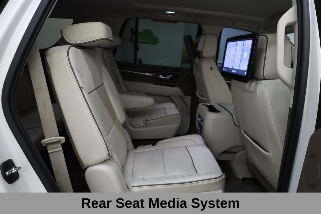 Used 2021 GMC Yukon Denali w/ LPO, Illumination Package AWD/4WD image 16