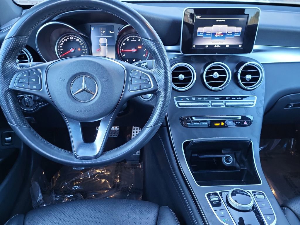 Used 2018 Mercedes-Benz GLC 300 4MATIC image 25