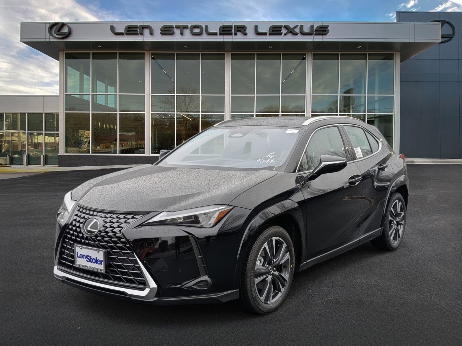 New 2025 Lexus UX 300h AWD image 4