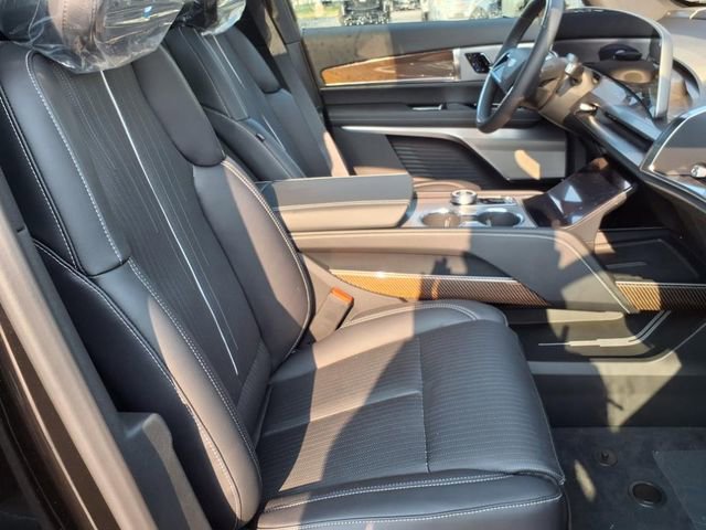 New 2026 Cadillac Vistiq Sport image 24