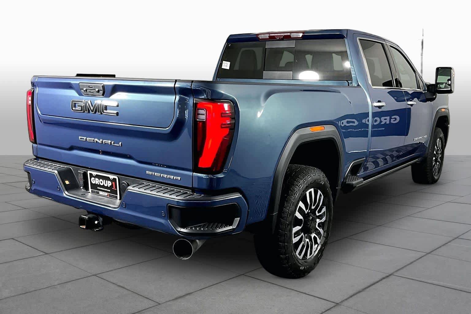 Certified 2024 GMC Sierra 2500 Denali Ultimate AWD/4WD image 13