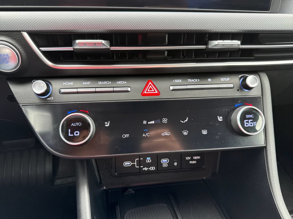 Certified 2025 Hyundai Sonata SEL FWD image 31