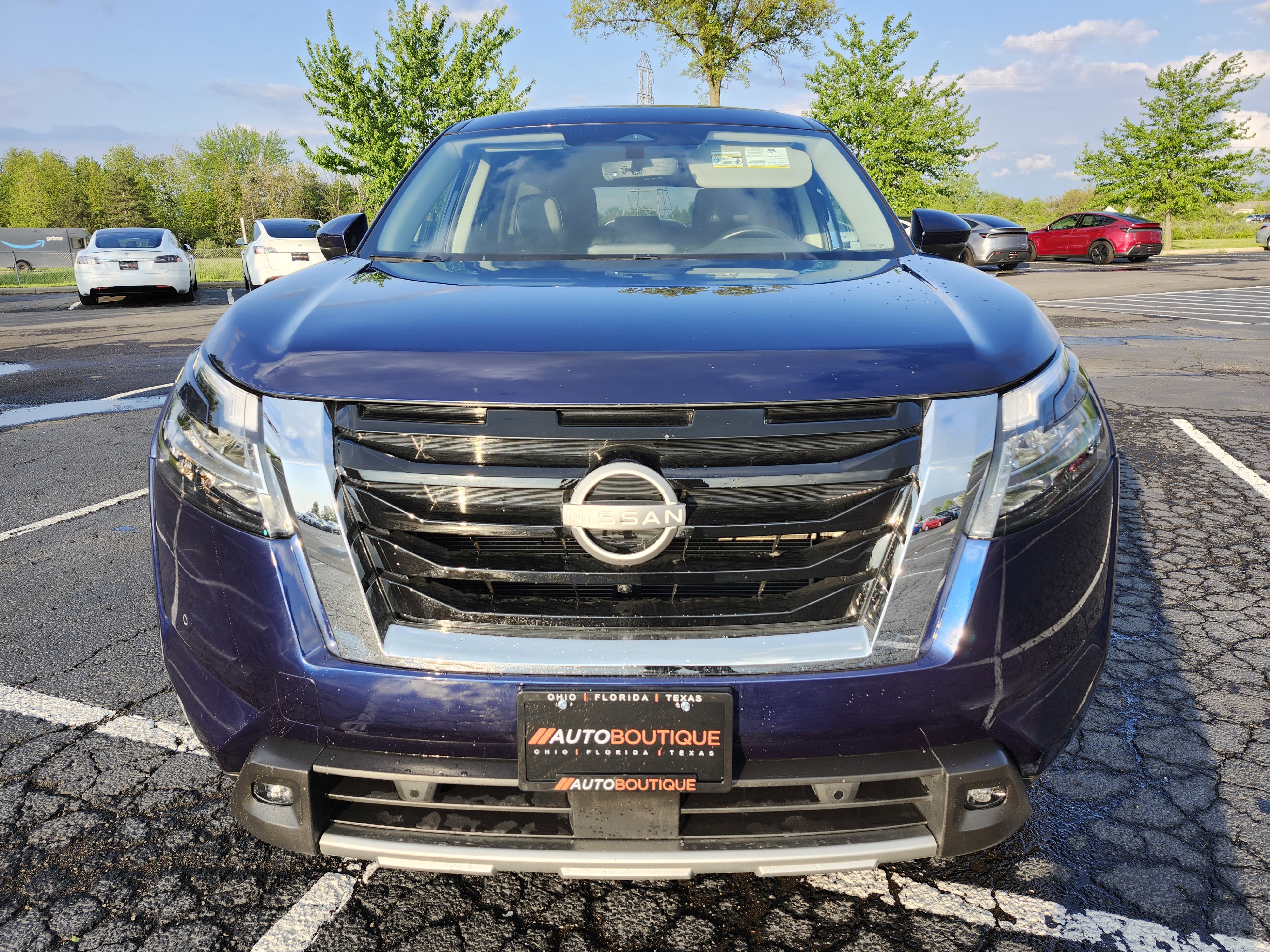 Used 2024 Nissan Pathfinder SL AWD/4WD image 13