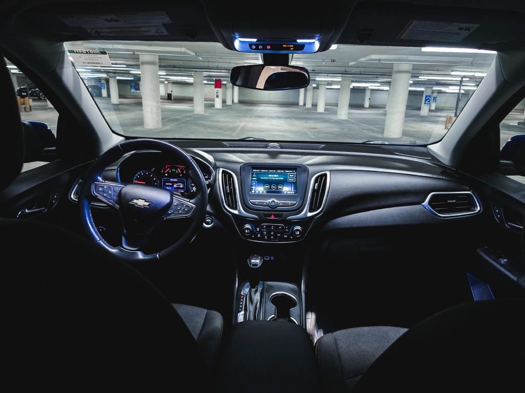 Used 2019 Chevrolet Equinox LT FWD image 3
