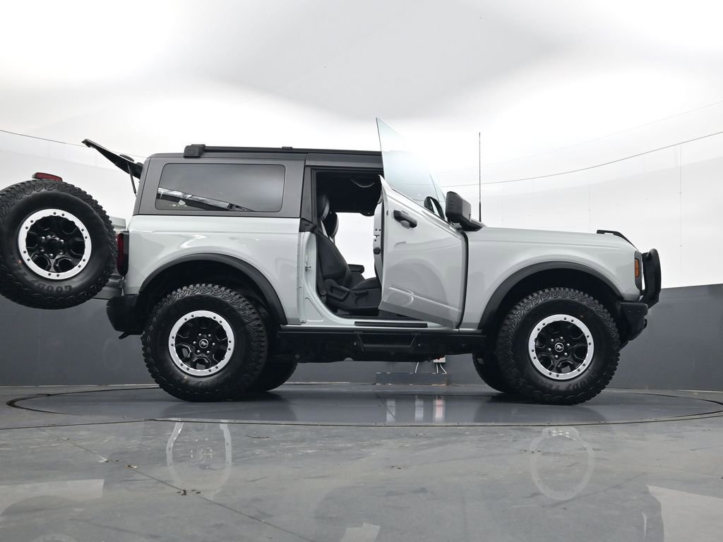 Used 2024 Ford Bronco Badlands w/ Sasquatch Package image 33