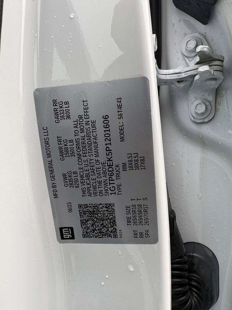 Used 2023 GMC Canyon AT4 image 34