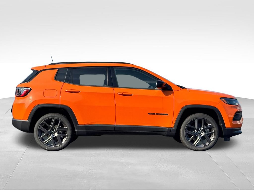 New 2026 Jeep Compass Latitude AWD/4WD image 8