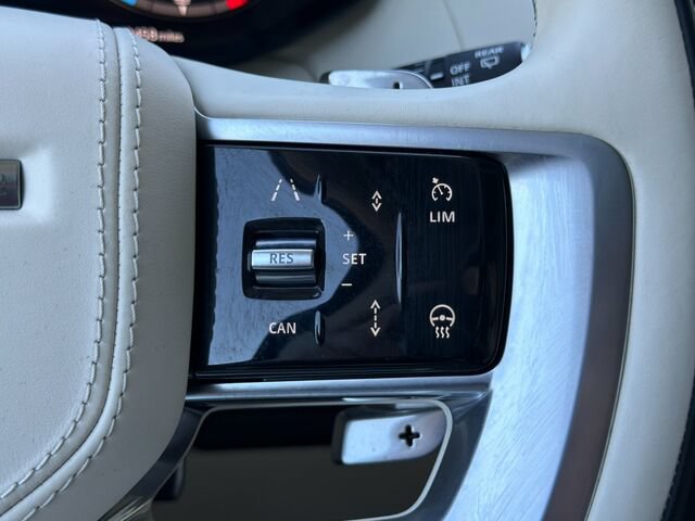 Used 2024 Land Rover Range Rover SE AWD/4WD image 29