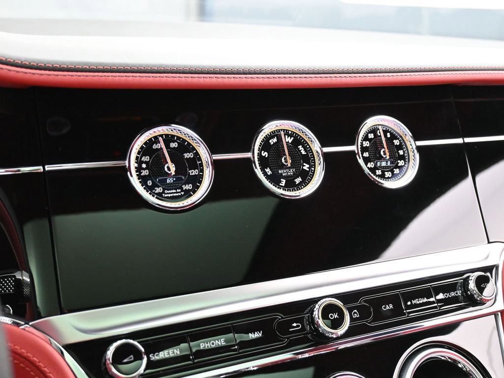 Used 2023 Bentley Continental GT V8 image 21