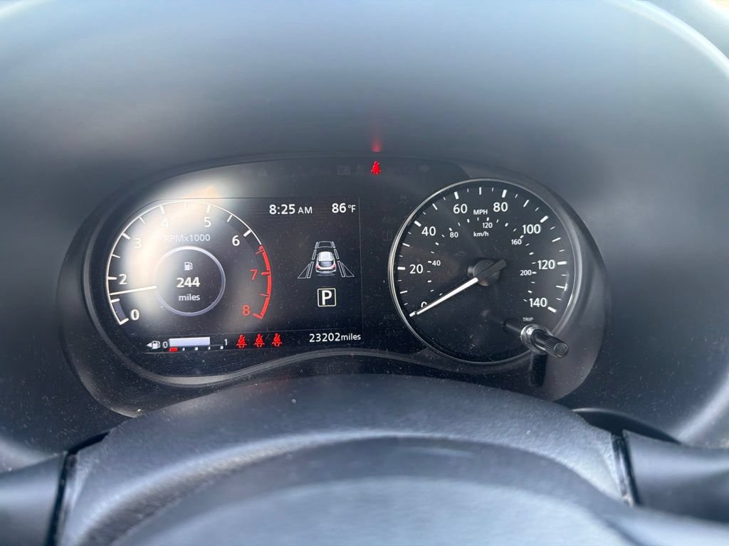 Used 2022 Nissan Kicks SV FWD image 9