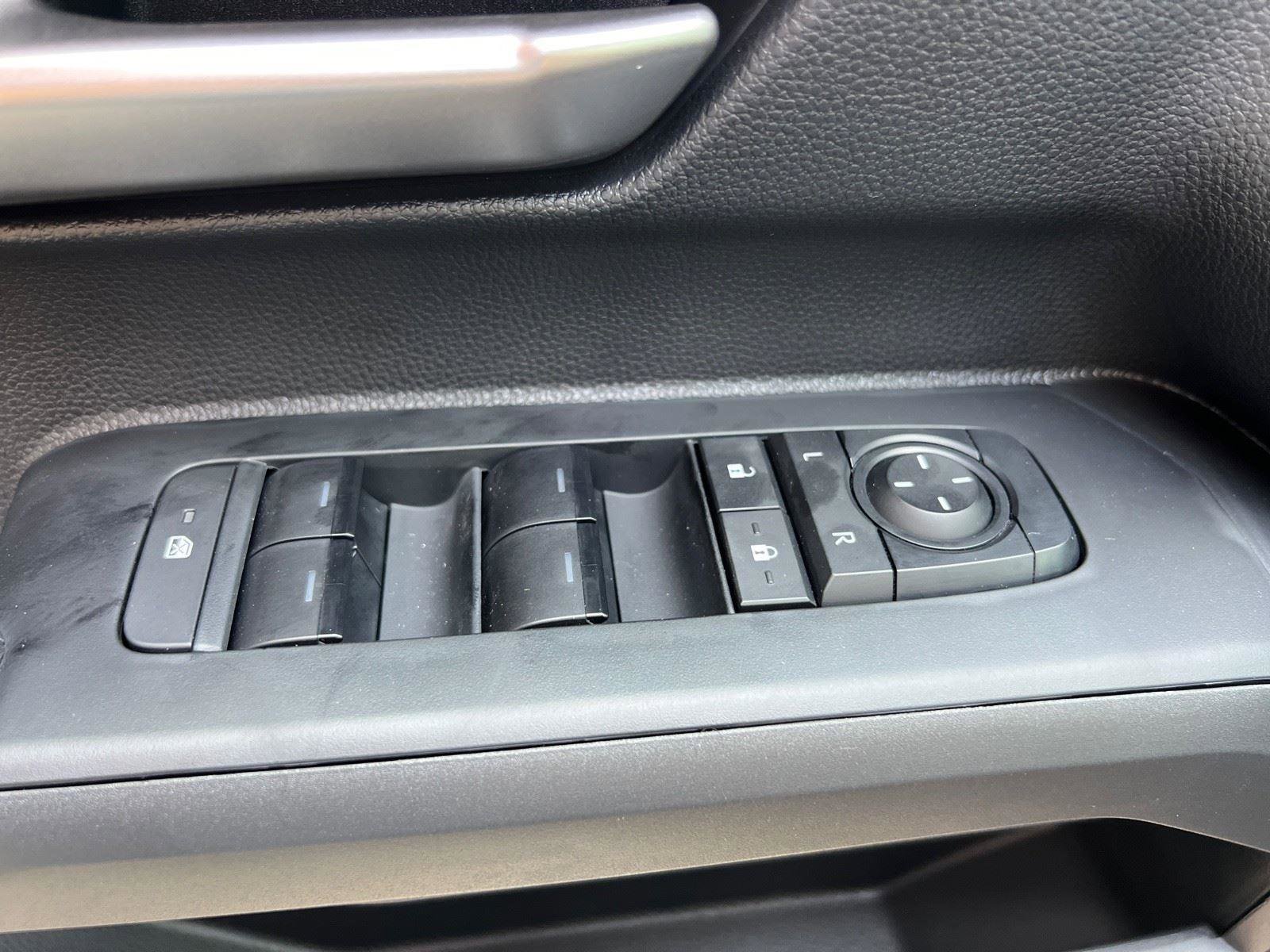 New 2025 Toyota Tacoma TRD Off-Road image 15