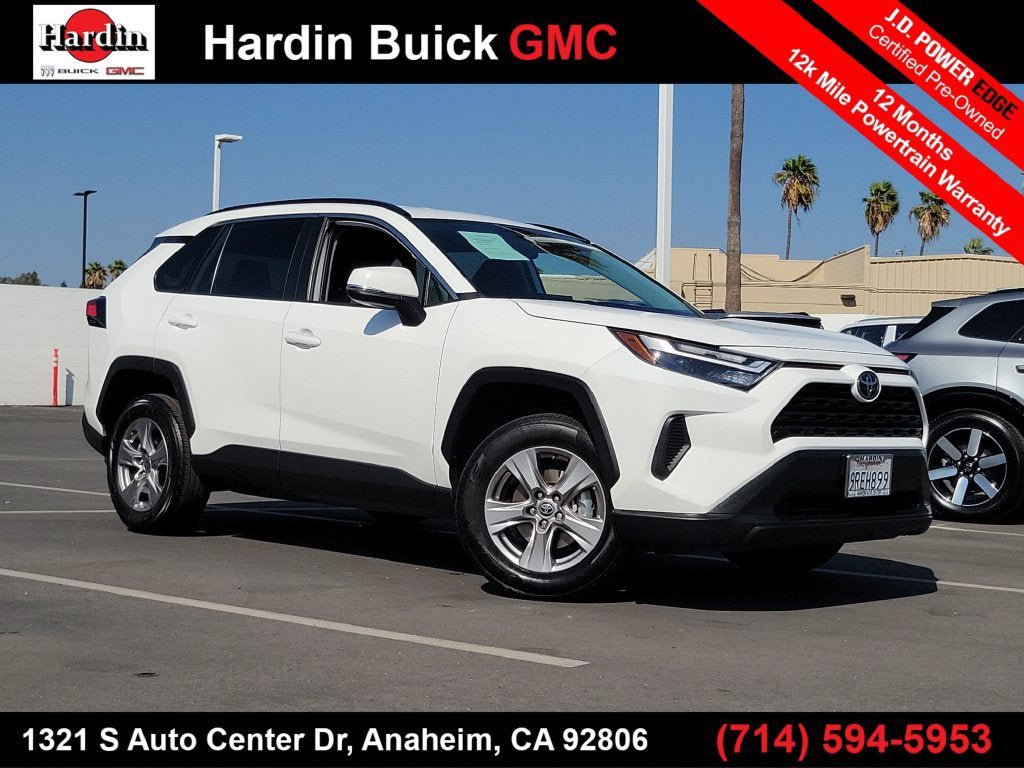 Used 2025 Toyota RAV4 XLE AWD/4WD image 1
