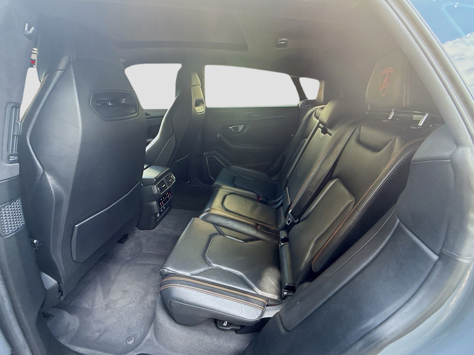 Used 2021 Lamborghini Urus image 21