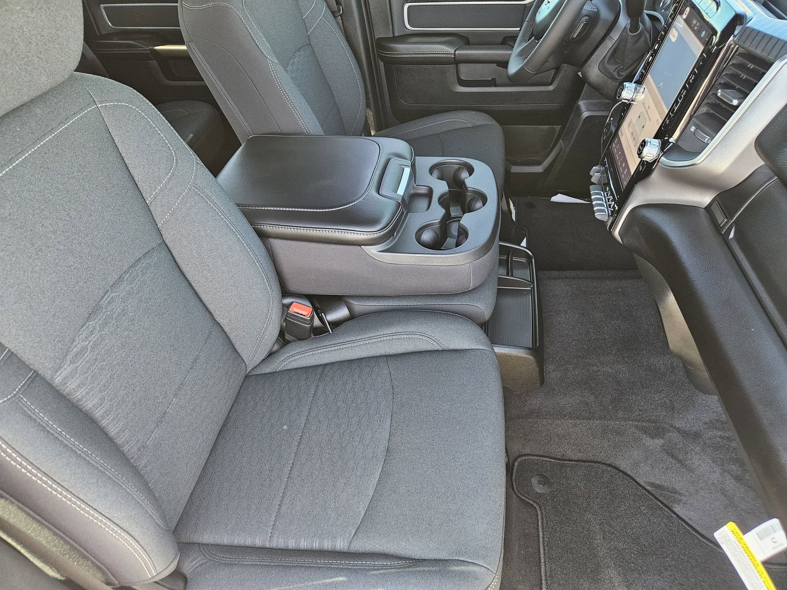 New 2026 RAM 3500 Big Horn AWD/4WD image 18