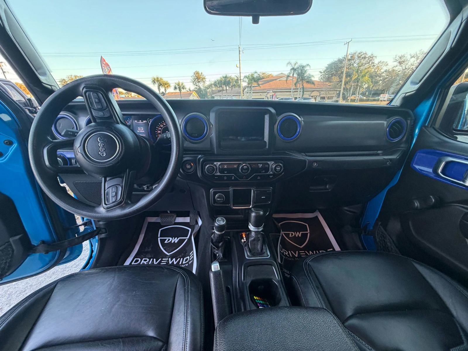 Used 2022 Jeep Gladiator Sport AWD/4WD image 14
