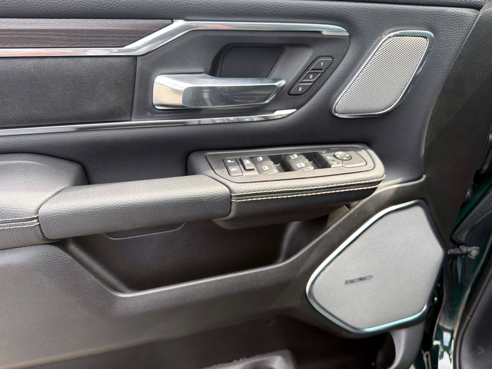 New 2026 RAM 1500 Laramie AWD/4WD image 11