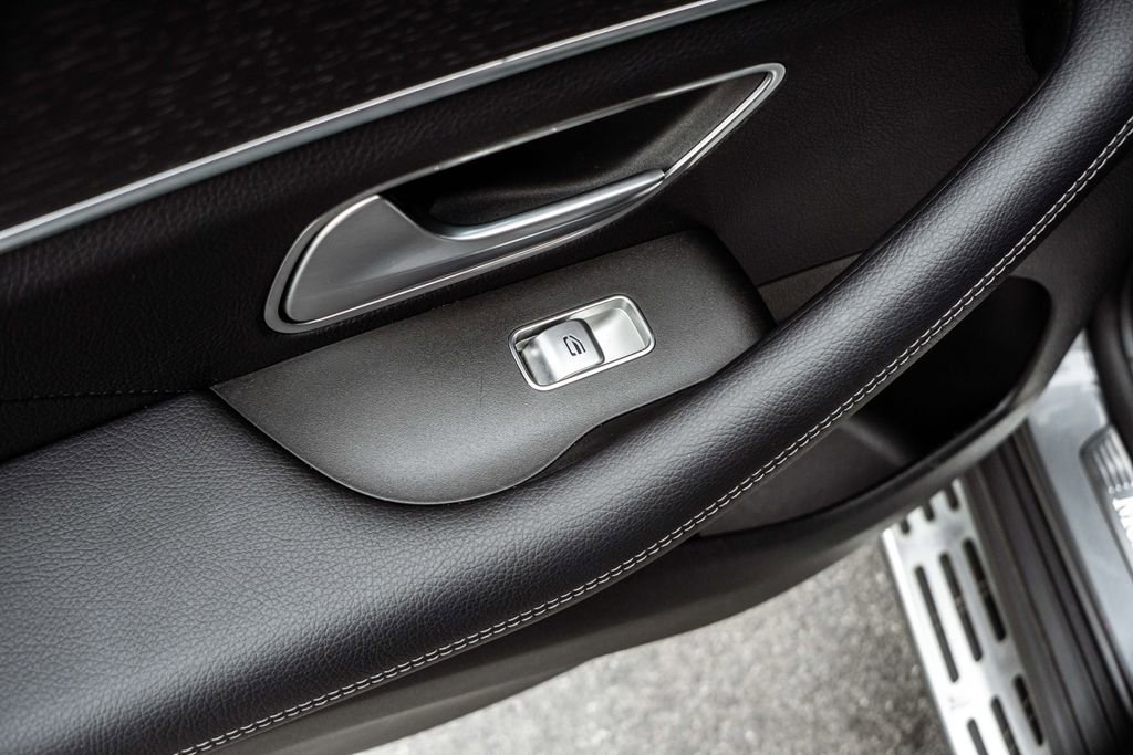 Used 2023 Mercedes-Benz GLE 350 4MATIC image 36