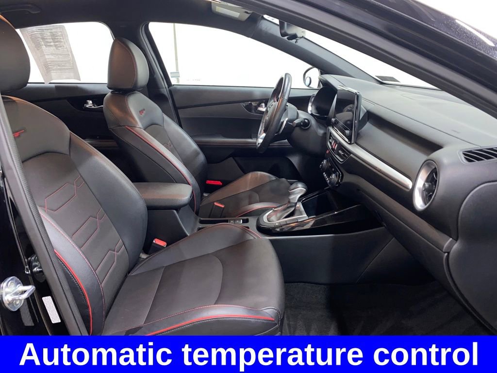 Used 2022 Kia Forte GT w/ GT Technology Package image 11