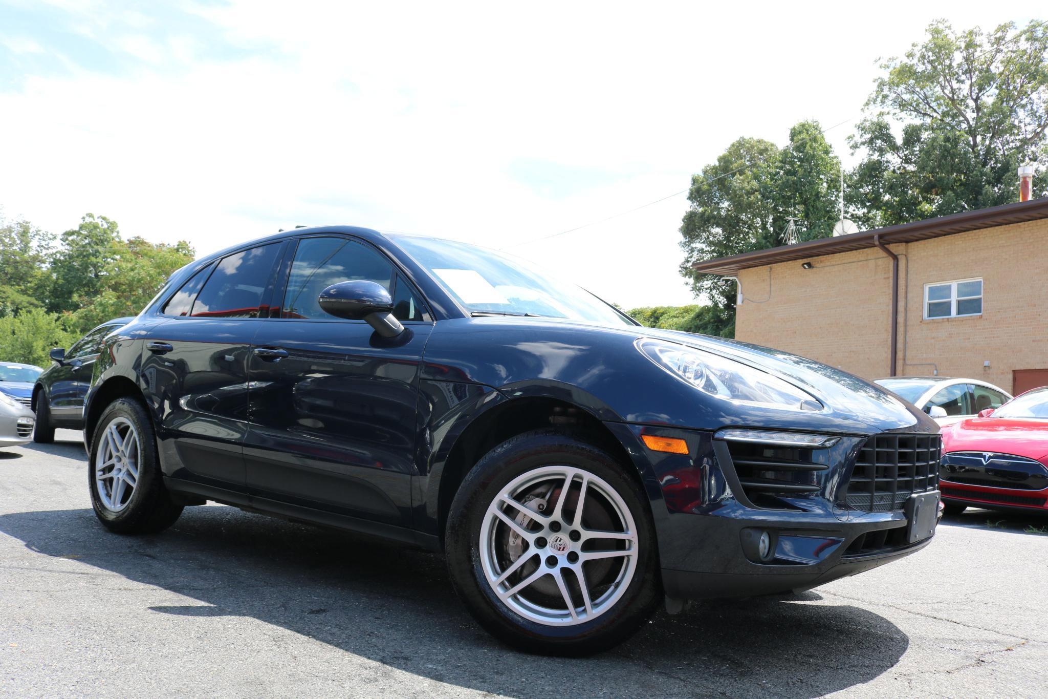 Used 2017 Porsche Macan S image 6