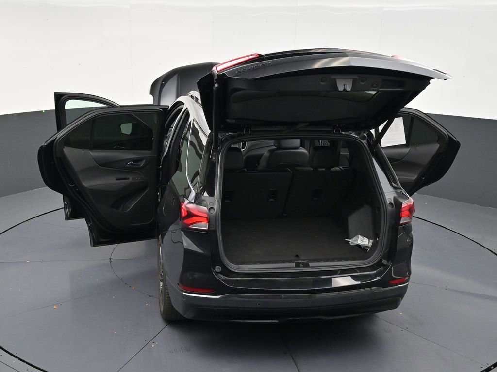 Used 2023 Chevrolet Equinox RS FWD image 32