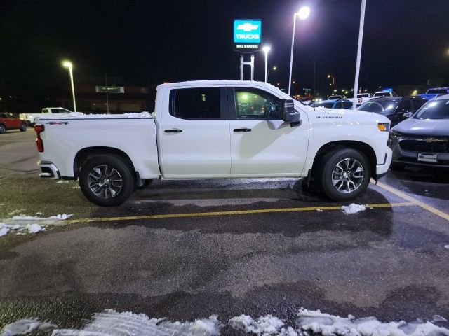 Used 2020 Chevrolet Silverado 1500 Custom w/ Custom Max Trailering Package image 4
