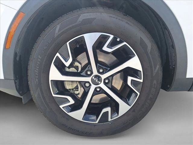 Used 2023 Kia Sportage EX image 21