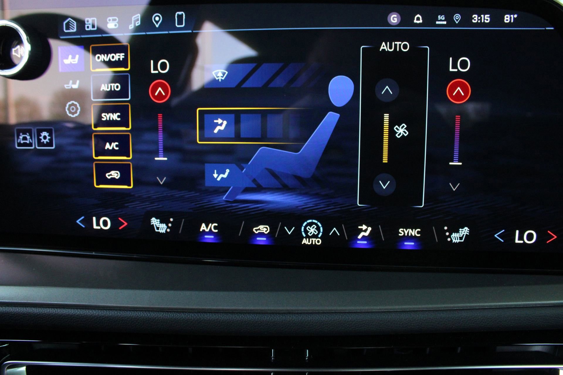 New 2026 Chevrolet Traverse LT w/ Driver Confidence Package FWD image 45