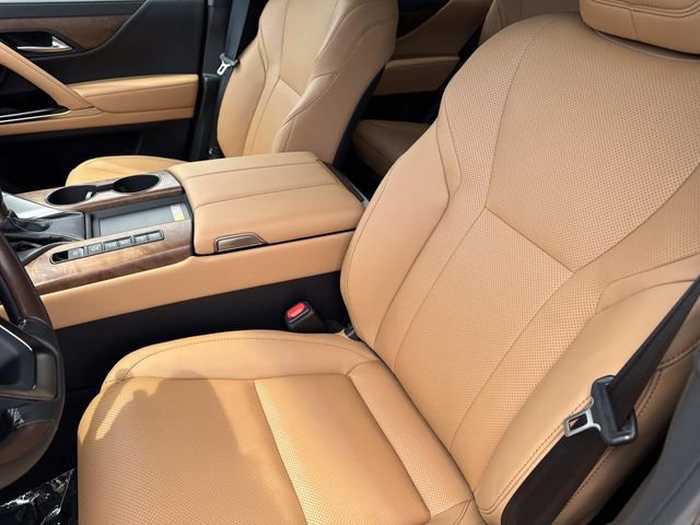 New 2026 Lexus LX 600 4WD w/ Luxury Package image 20