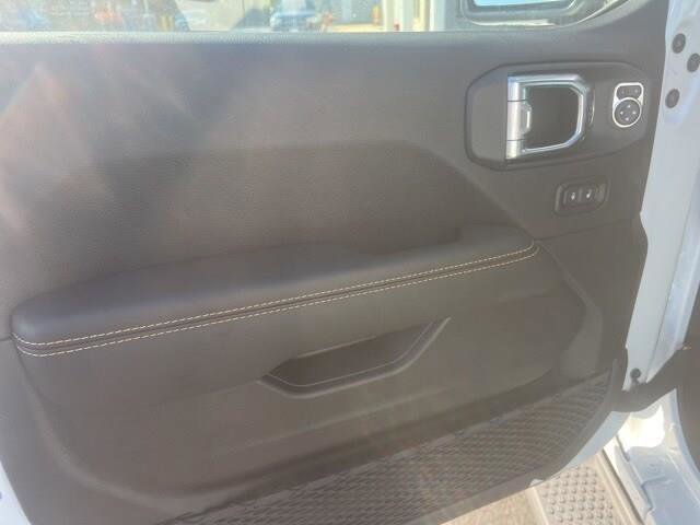 New 2025 Jeep Wrangler Sahara image 4