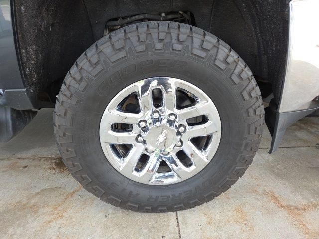 Used 2017 Chevrolet Silverado 3500 LTZ w/ Duramax Plus Package AWD/4WD image 85