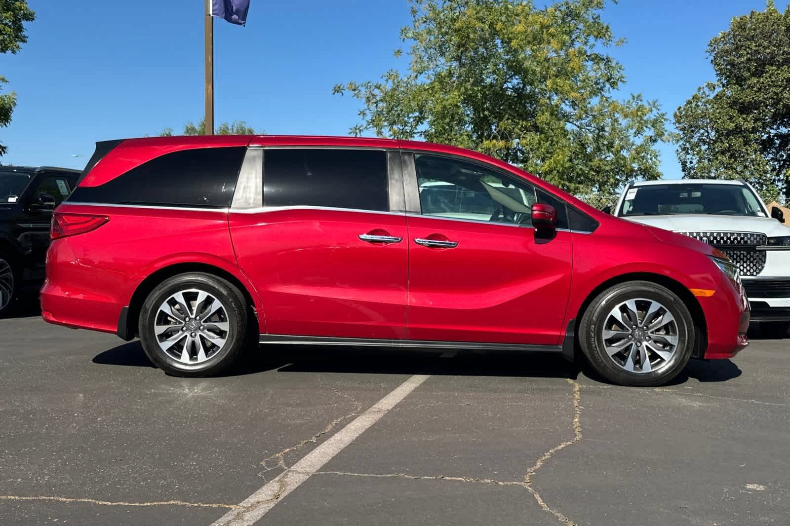 Used 2023 Honda Odyssey EX-L image 9