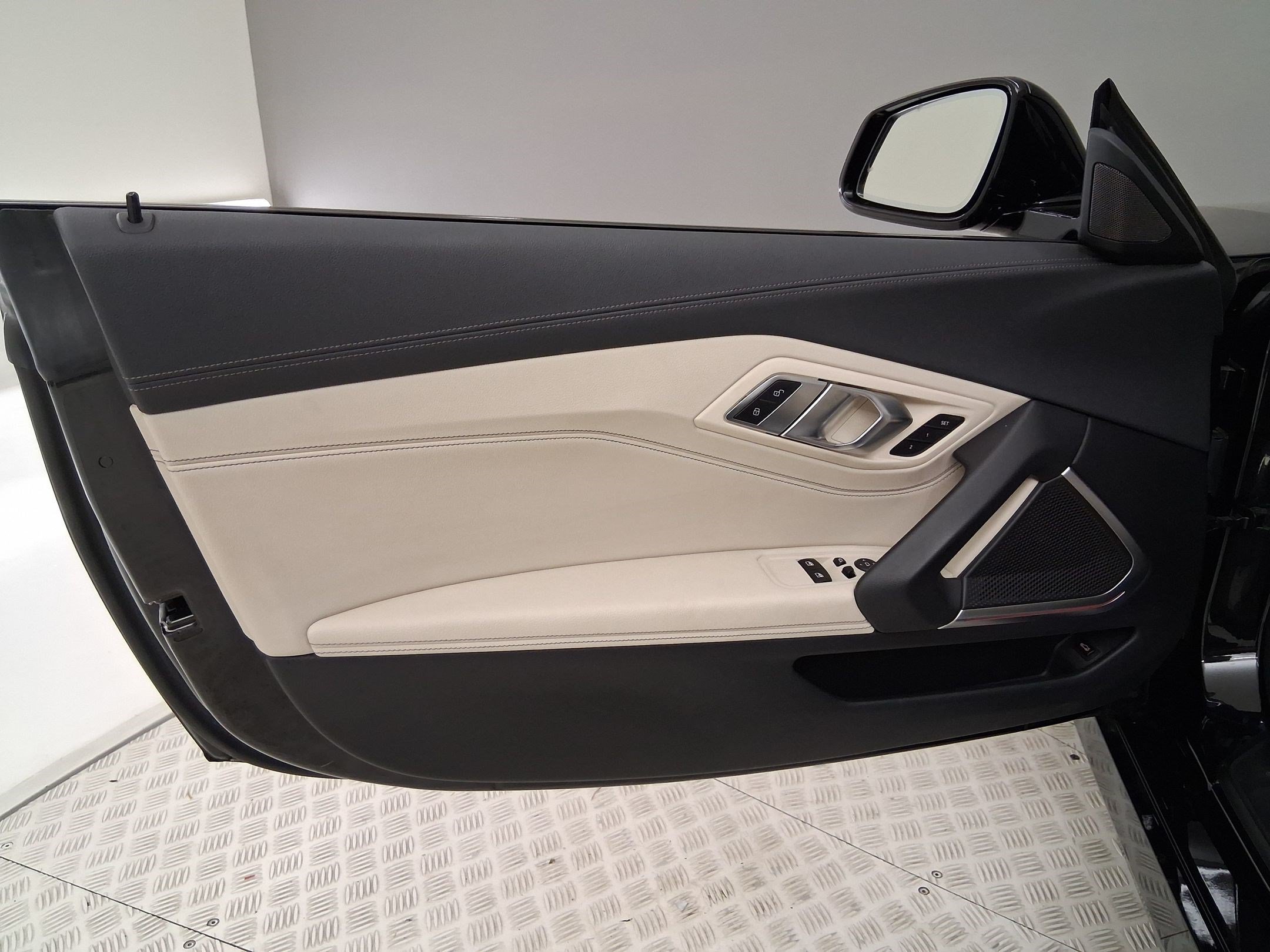 Used 2023 BMW Z4 sDrive30i w/ Convenience Package RWD image 21
