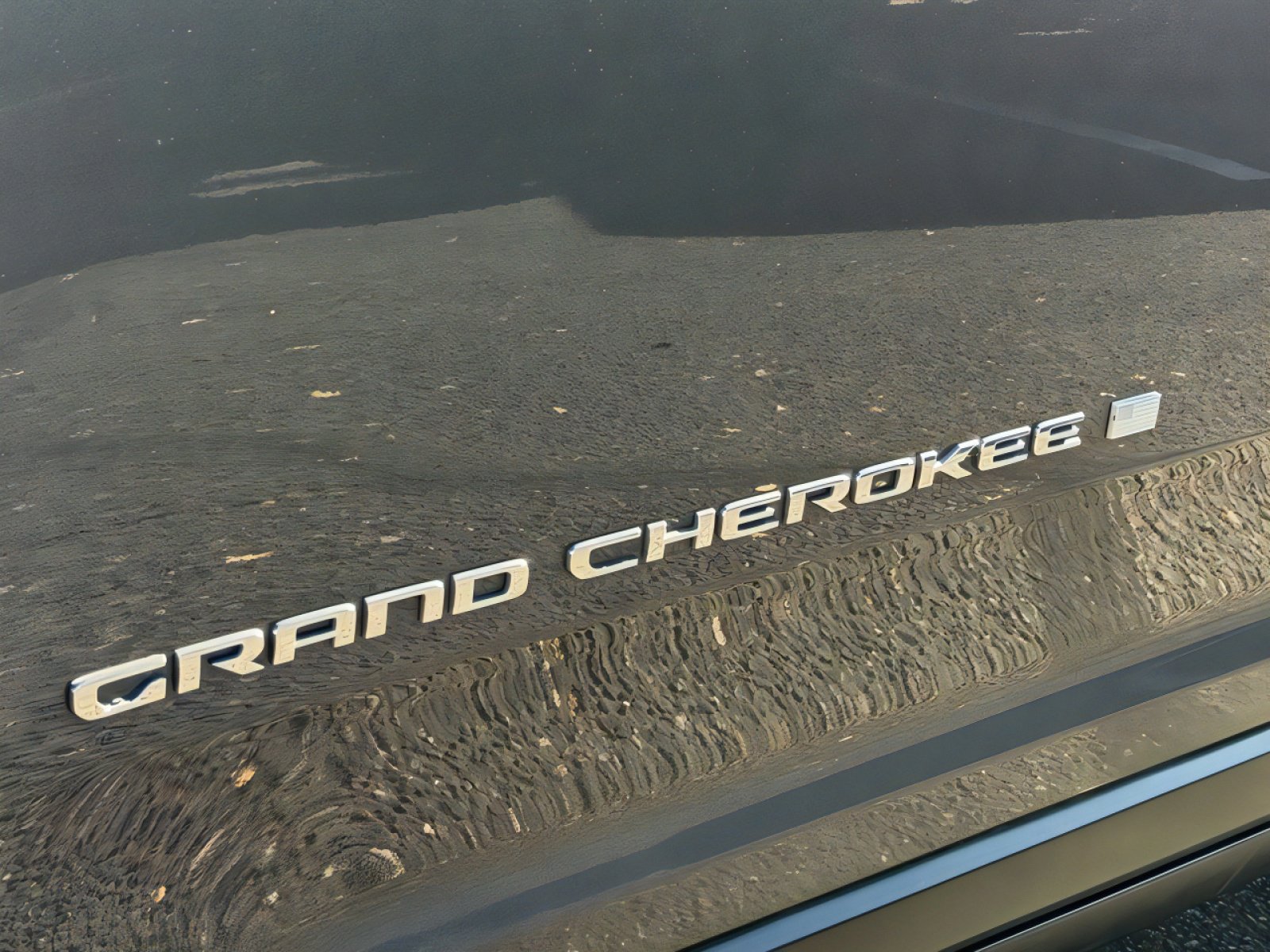 Used 2024 Jeep Grand Cherokee L Limited w/ Trailer Tow Package image 36