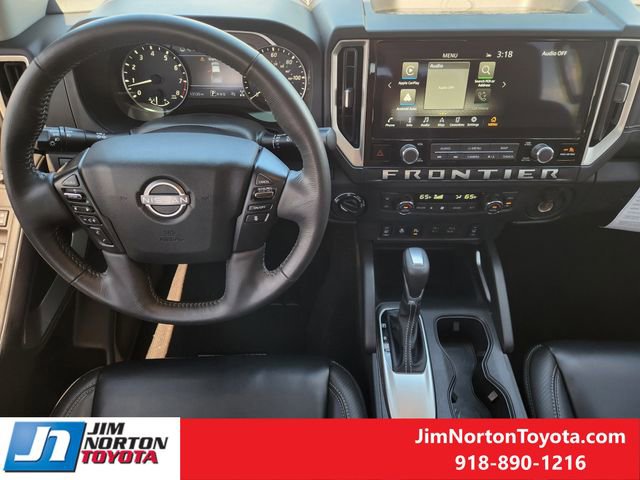Used 2025 Nissan Frontier SL AWD/4WD image 26