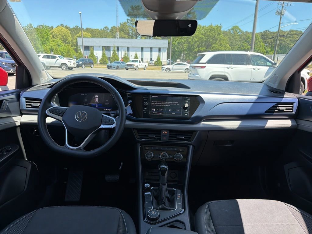 Used 2024 Volkswagen Taos SE AWD/4WD image 8