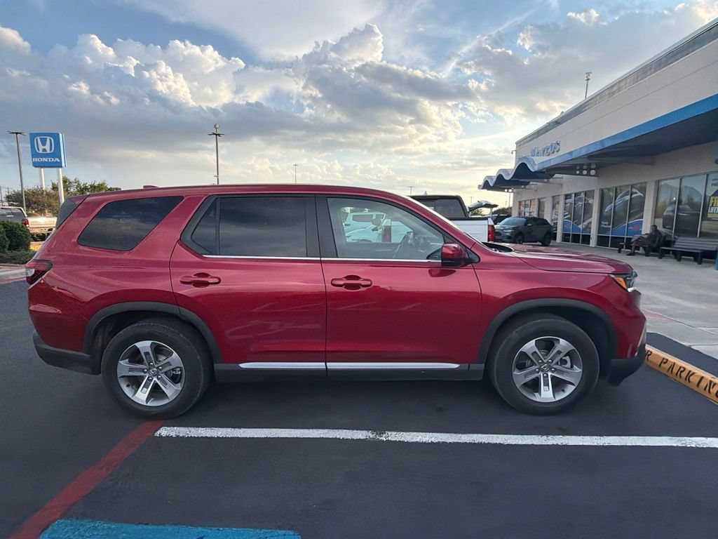 Used 2025 Honda Pilot EX-L image 5