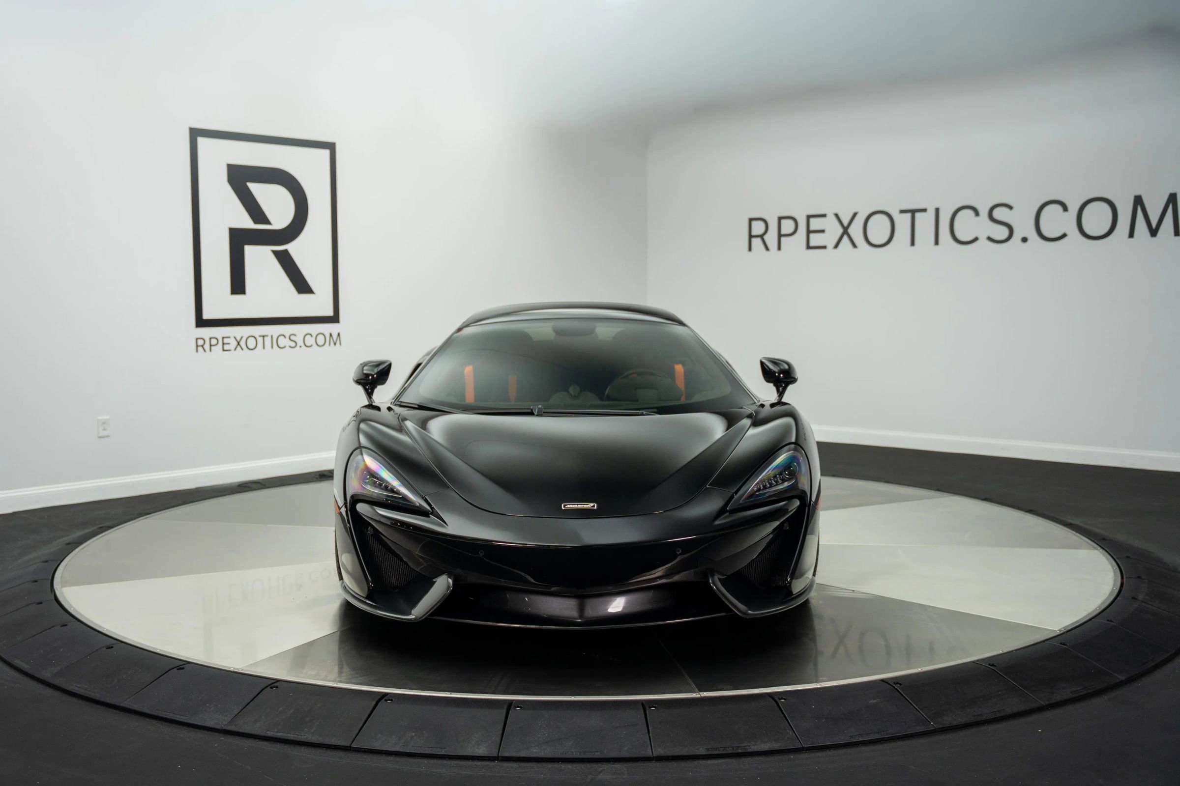 Used 2019 McLaren 570S Spider image 6