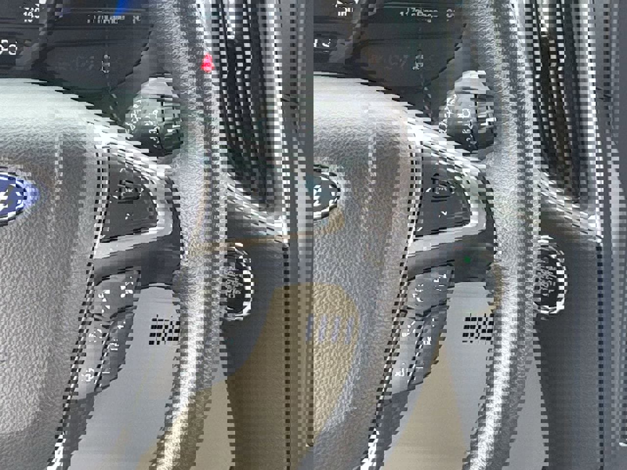 Used 2023 Ford Edge Titanium w/ Equipment Group 301A image 21