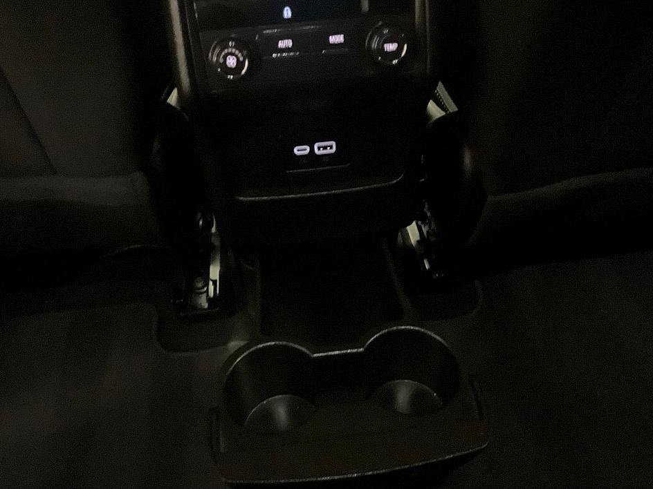 Used 2023 GMC Acadia SLE w/ Elevation Edition image 30