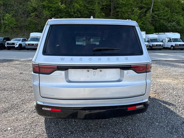 Used 2022 Jeep Wagoneer Series III w/ Premium Group I AWD/4WD image 4