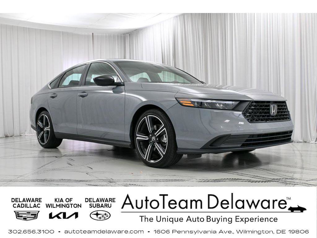 Used 2024 Honda Accord Sport image 1