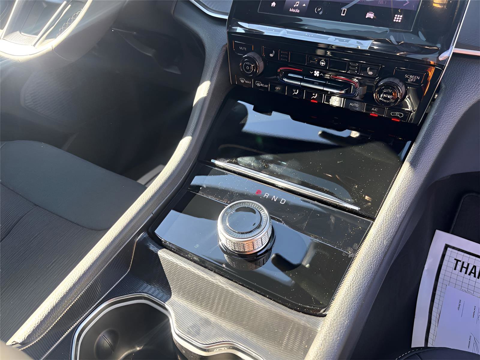 New 2025 Jeep Grand Cherokee L Laredo w/ Luxury Tech Group I image 19