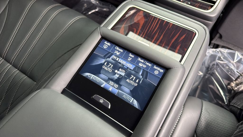 Used 2018 Lexus LS 500 AWD w/ Luxury Package image 18