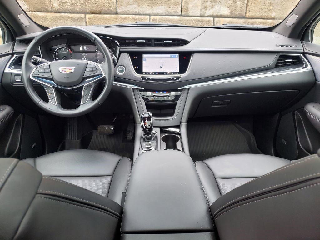 Certified 2023 Cadillac XT5 Premium Luxury w/ LPO, Floor Liner Package AWD/4WD image 18