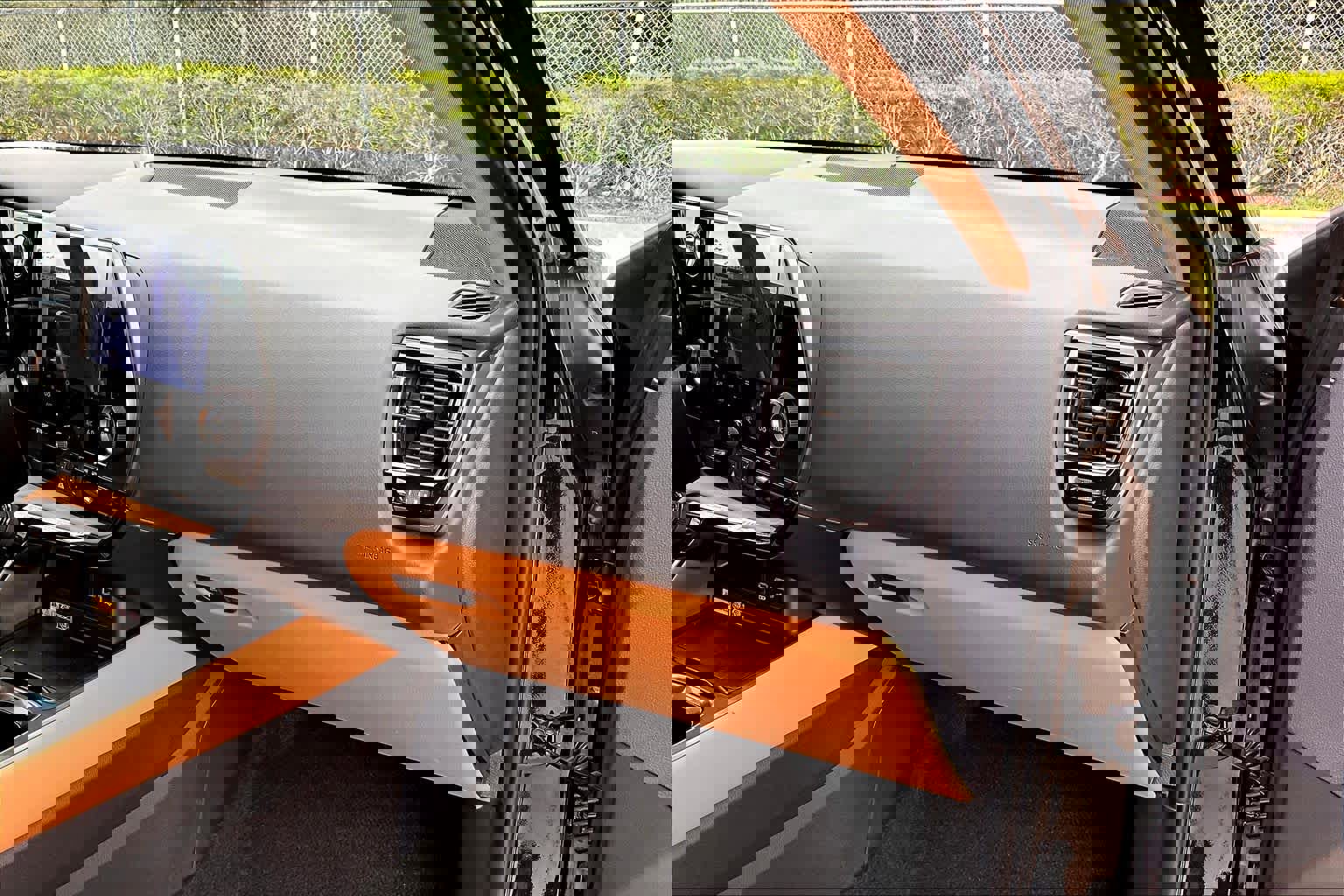 Used 2025 Lexus NX 250 FWD w/ Towing Package (2000 Lbs) image 19