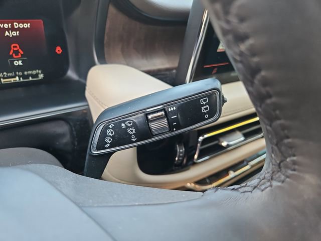 Used 2023 Lincoln Nautilus Reserve AWD/4WD image 22